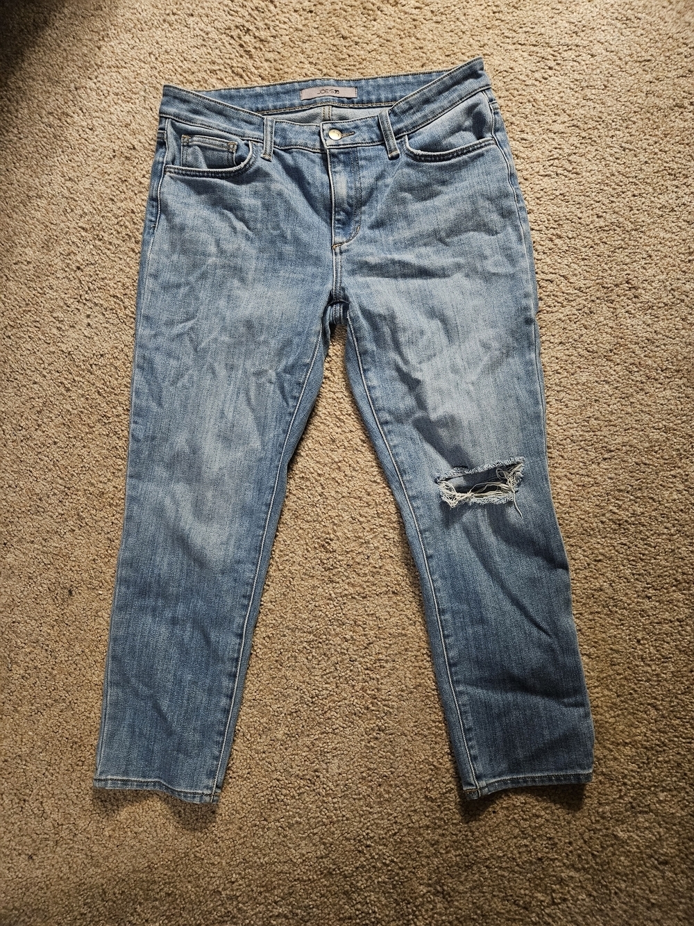 Joe's Jeans Curvy Skinny Crop Jeans in Light Wash Blue - Picture 3 of 5